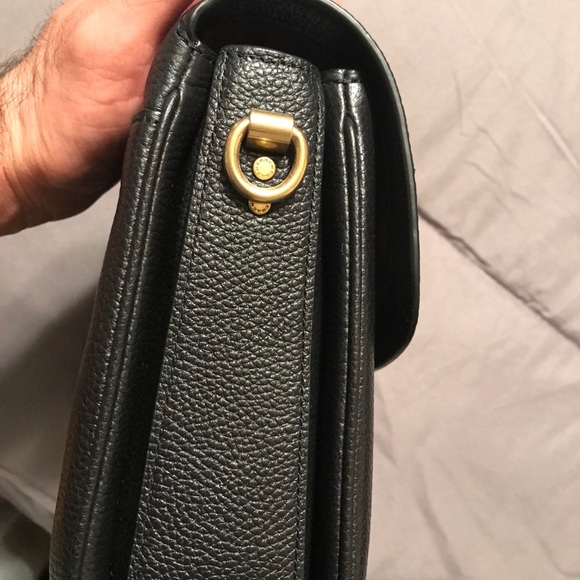 Coach Cassie - Picture 5 of 6